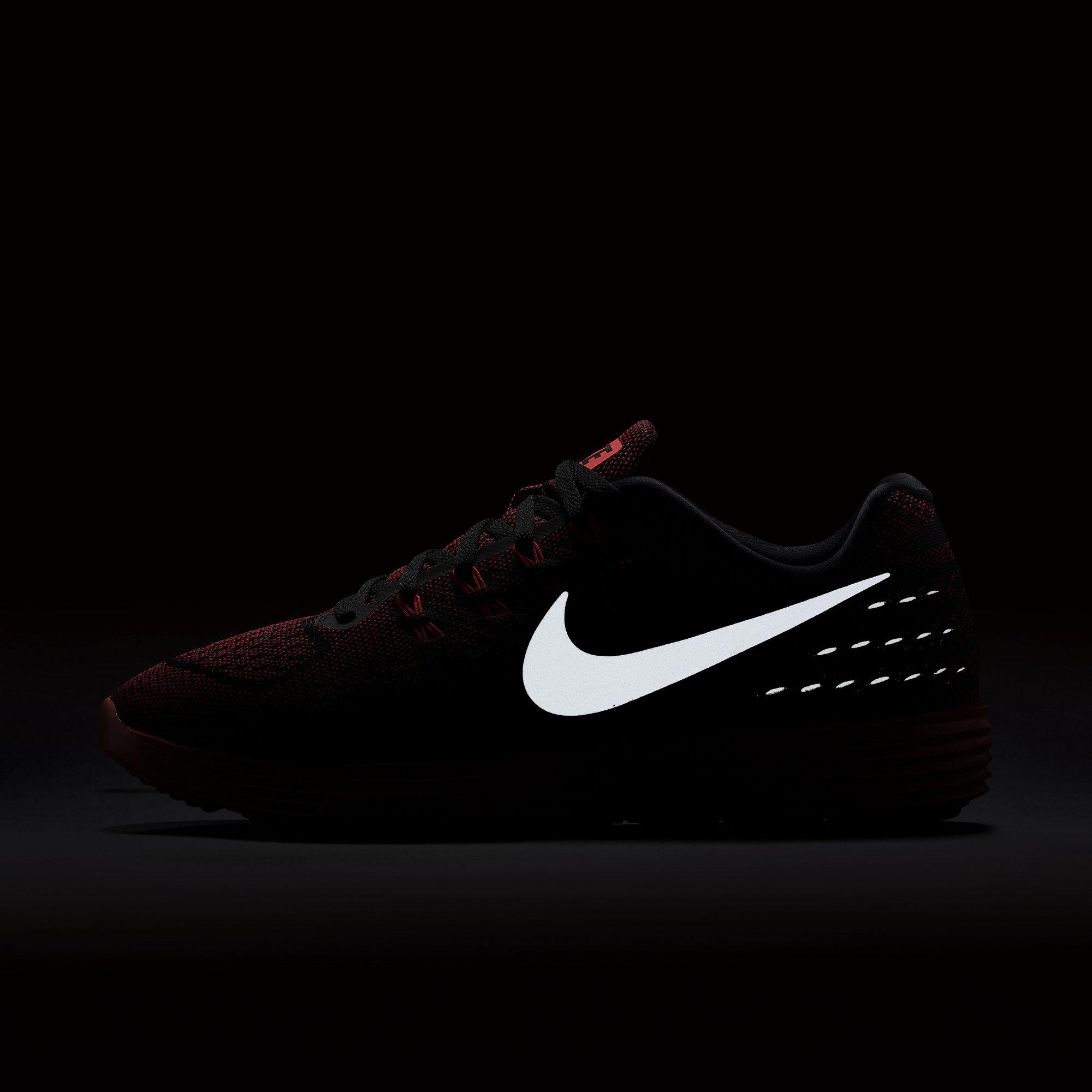 nike lunartempo 2
