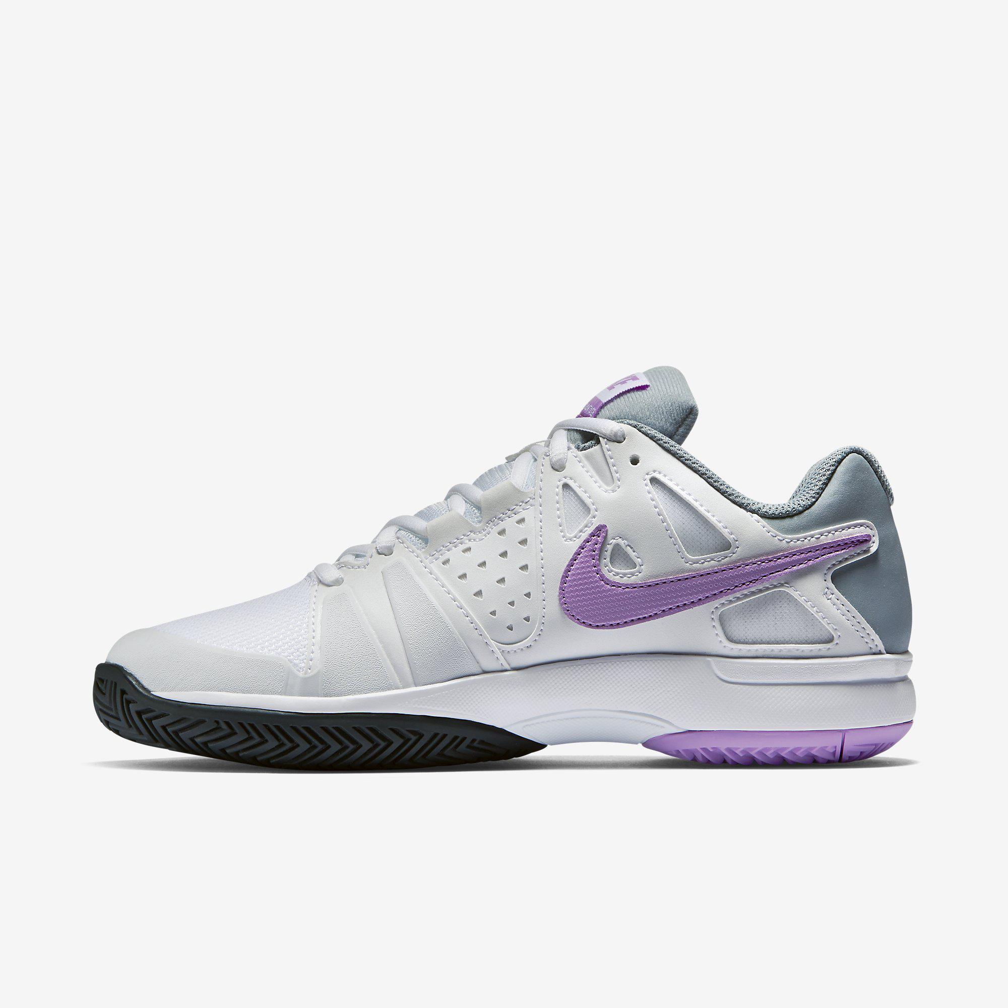 size 15 nike tennis shoes