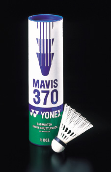 Yonex Mavis 370 White