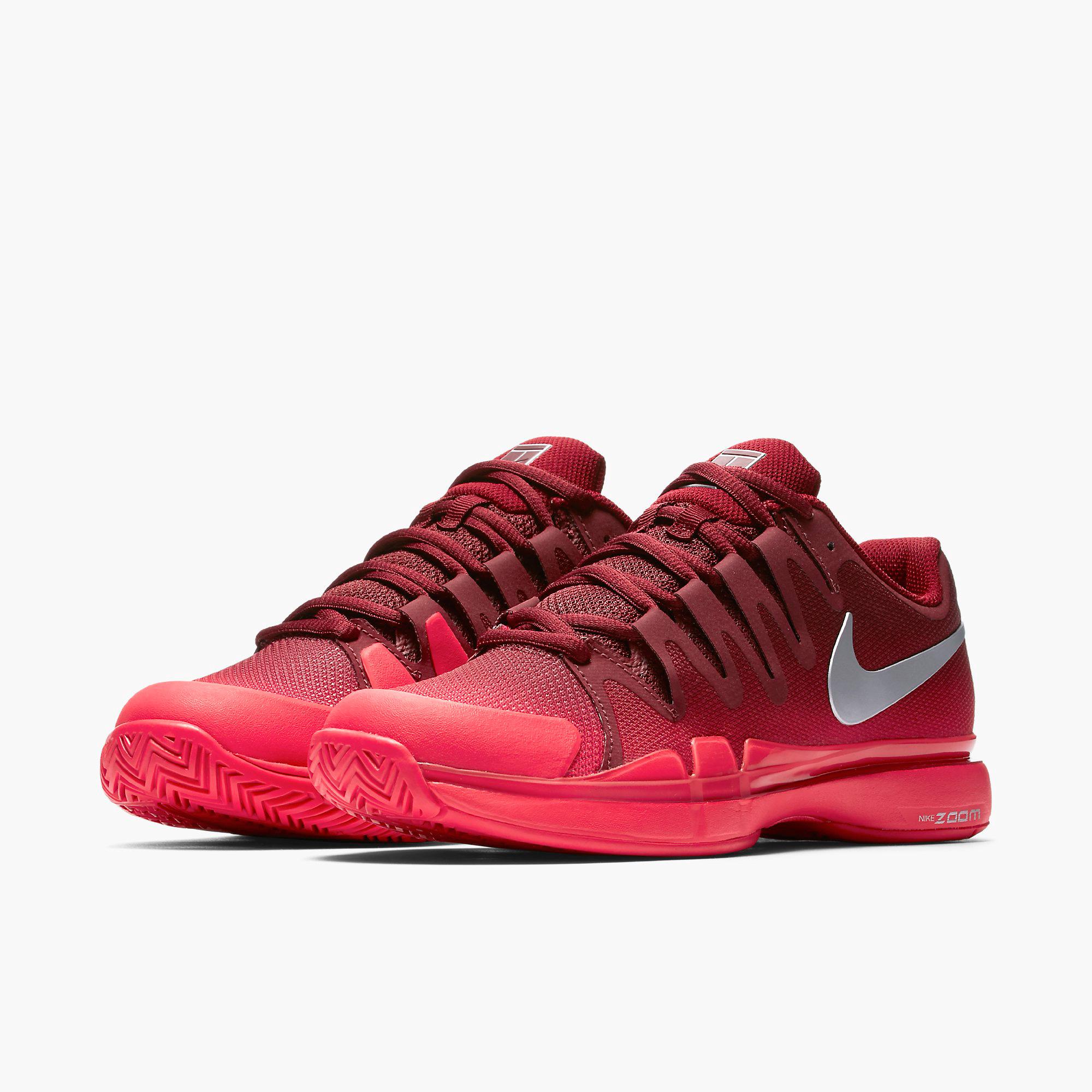 red nike shoes ladies
