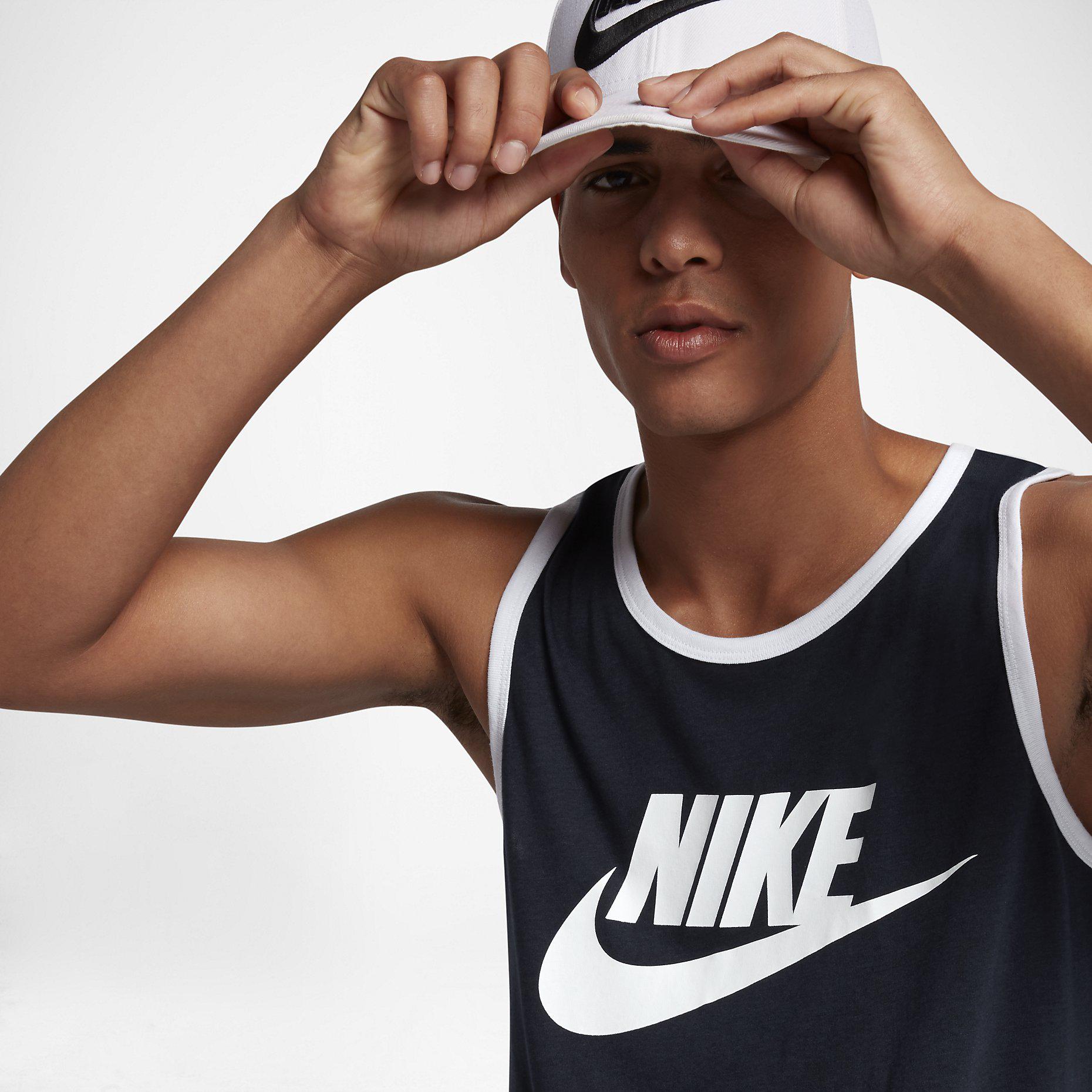 Nike Mens Wear