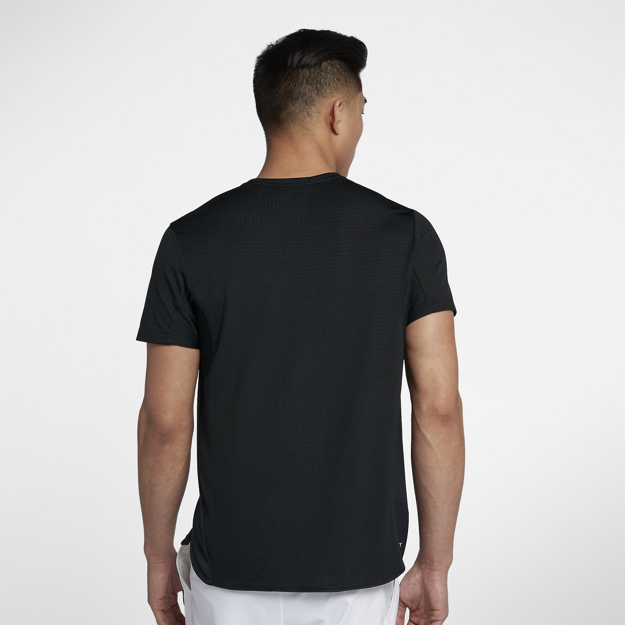 nikecourt challenger men's tennis top
