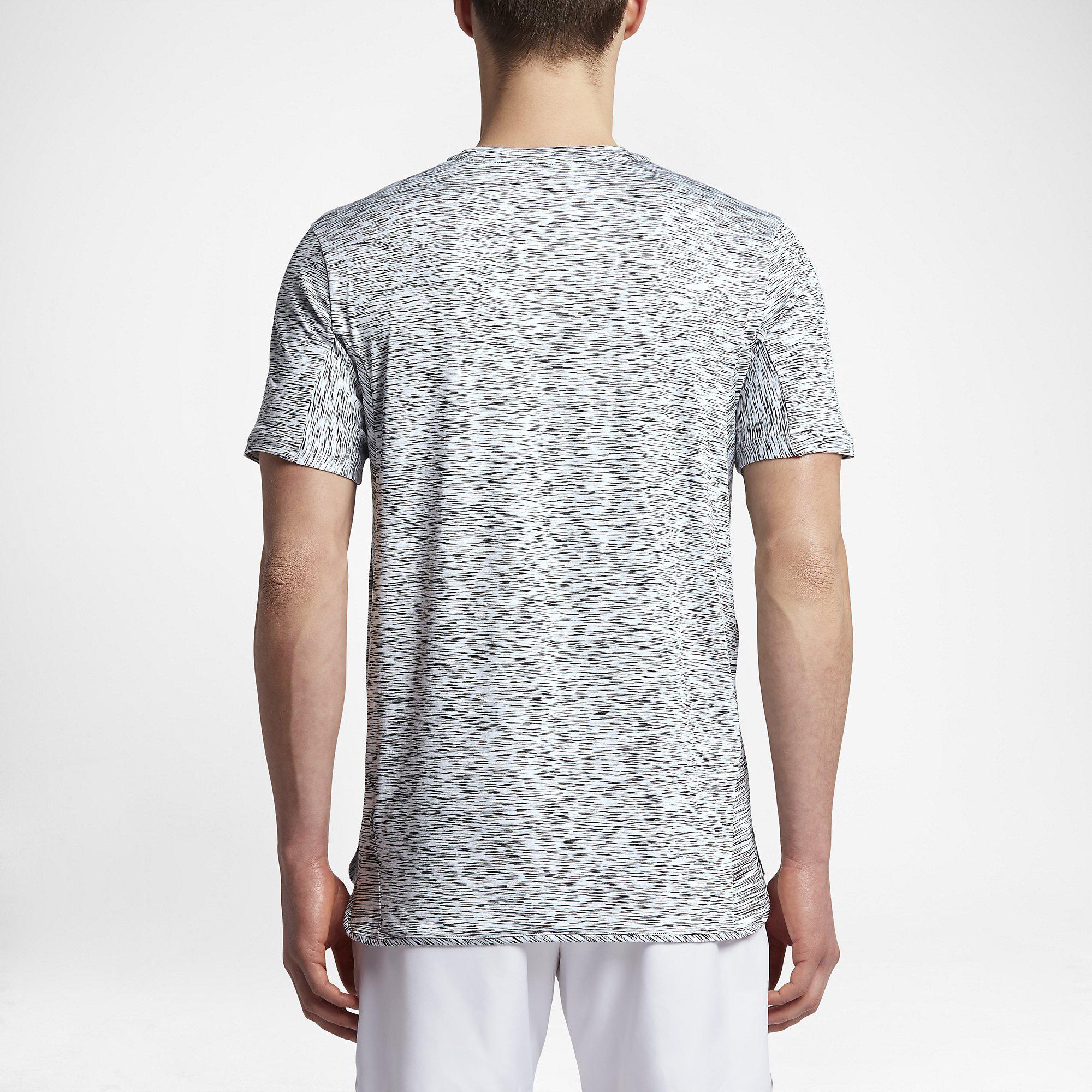 nikecourt challenger men's tennis top
