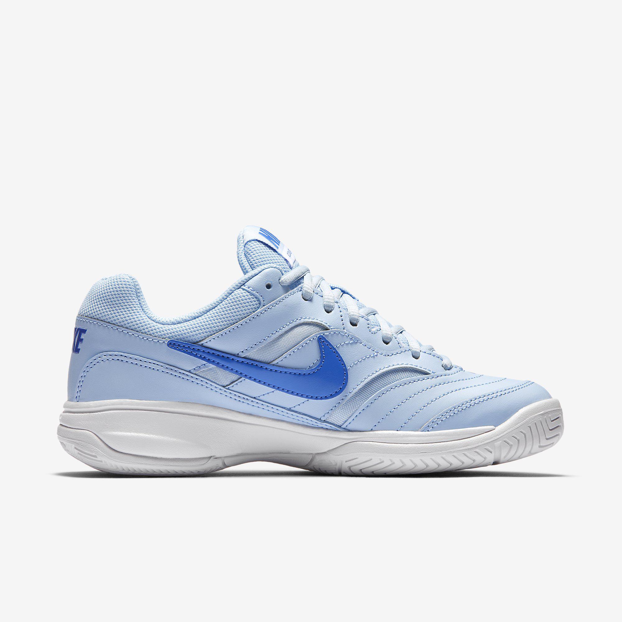 women's navy nike tennis shoes