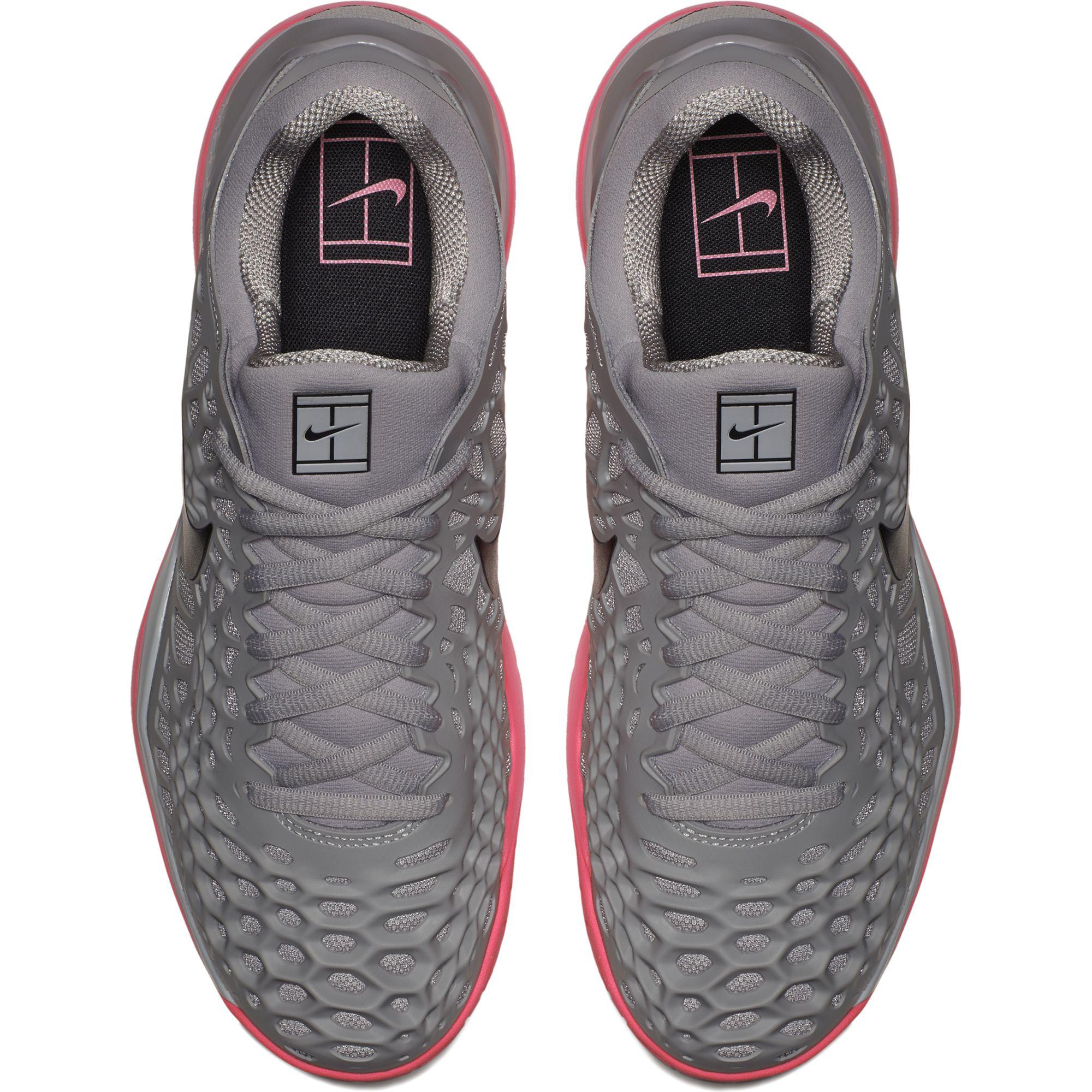 mens nike cage 3