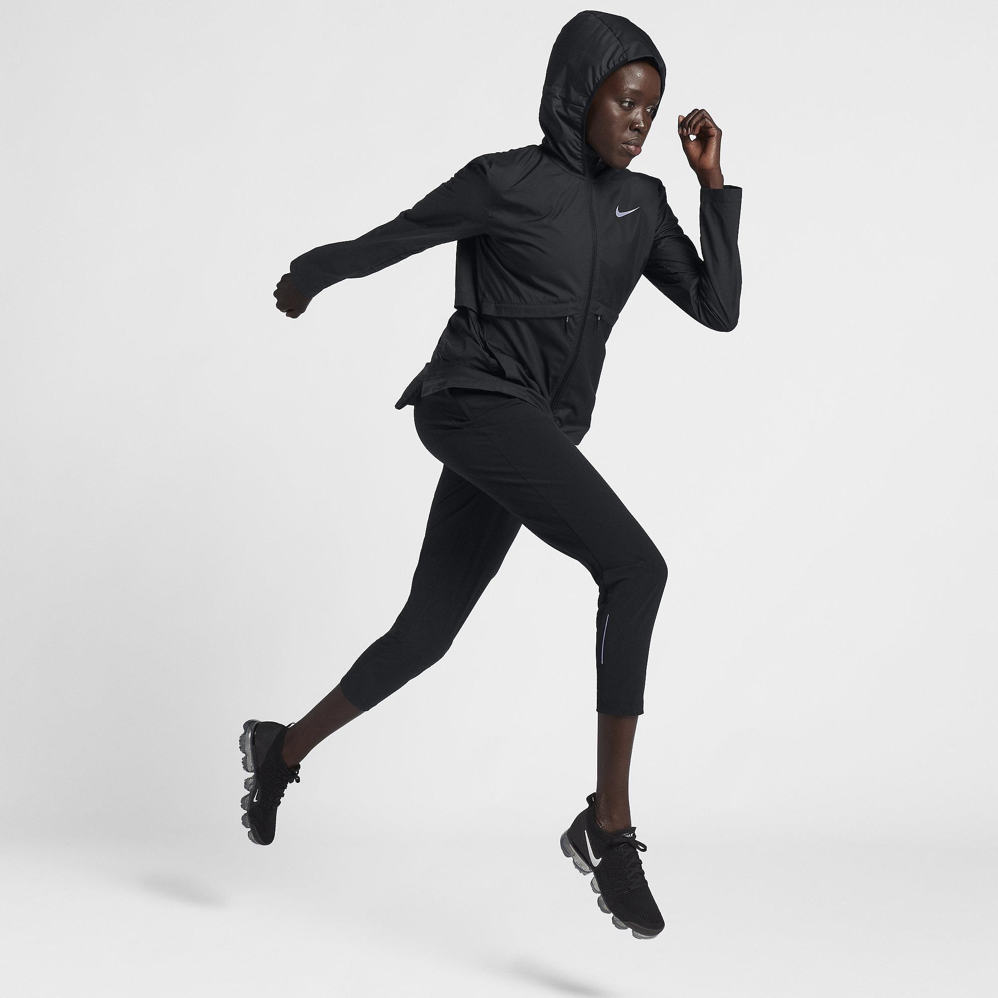Nike Womens Essential Running Jacket - Black - Tennisnuts.com