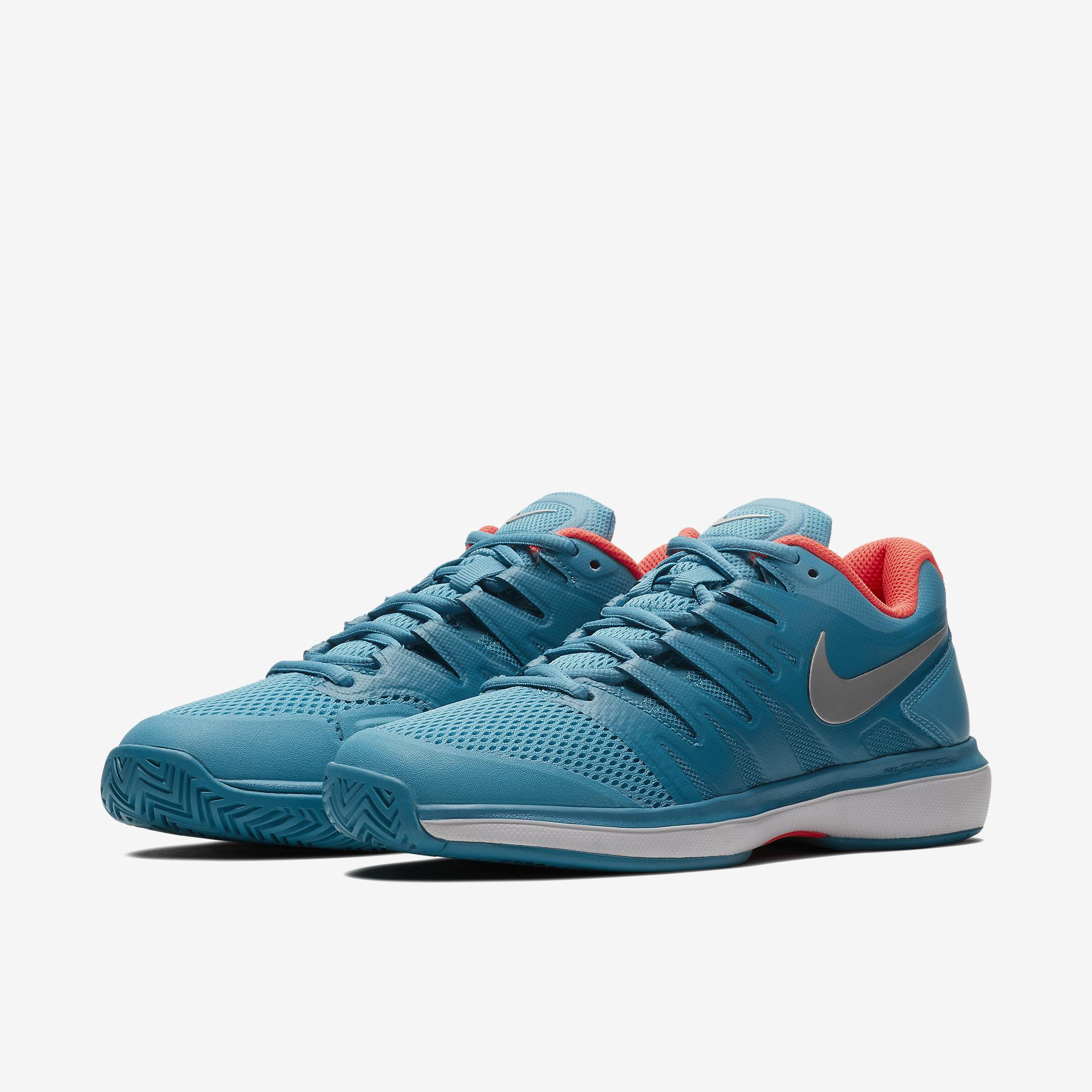 light blue nike shoes