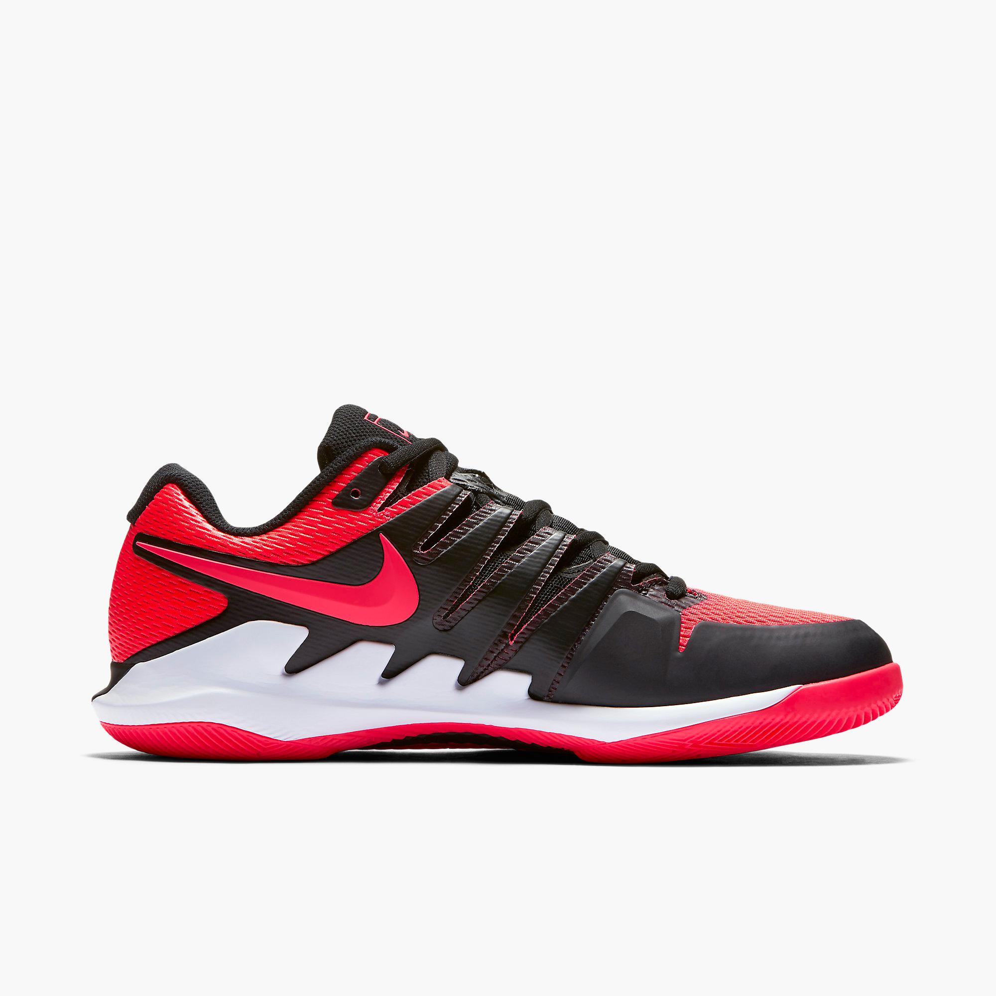 red and black nike tennis shoes