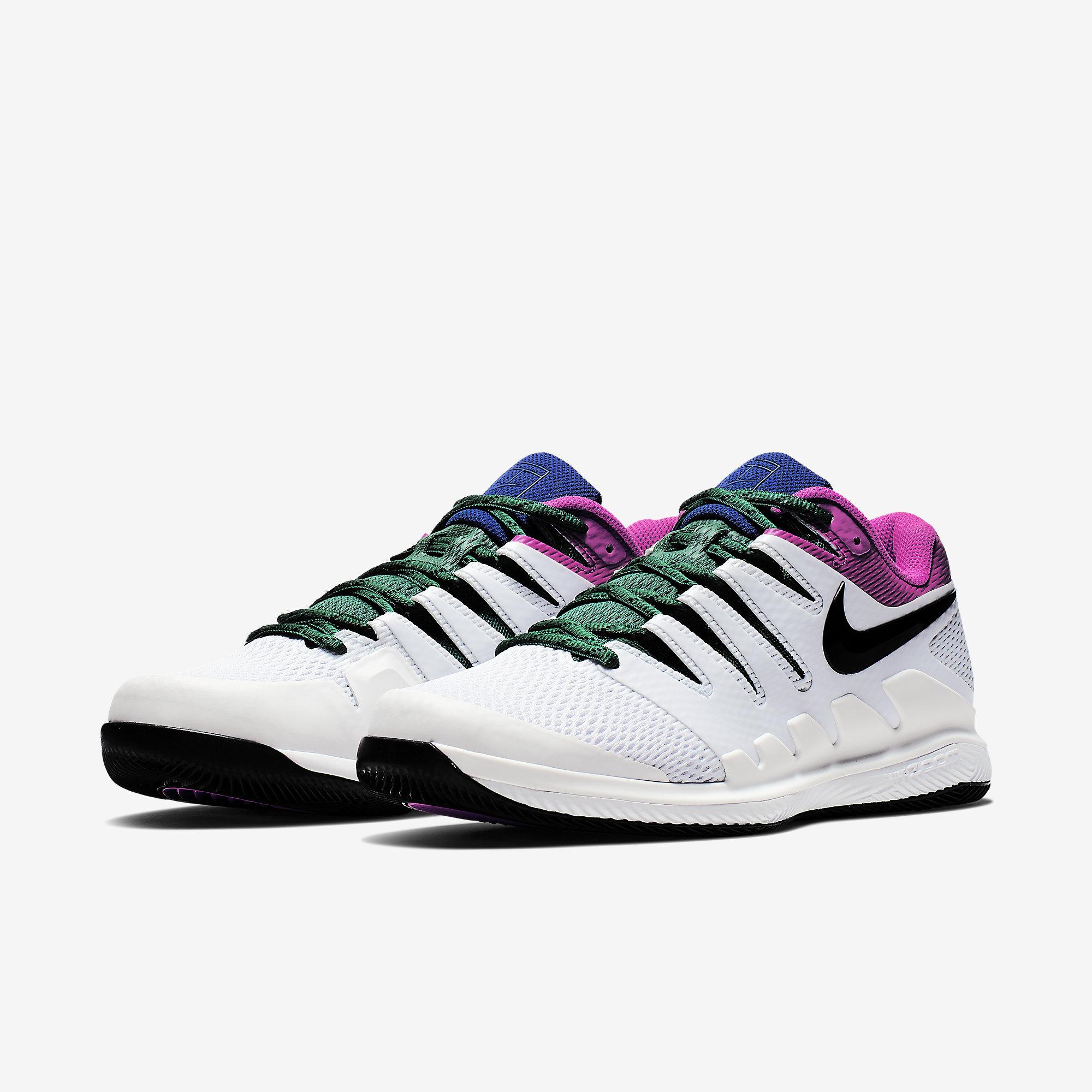 nike shoes colour