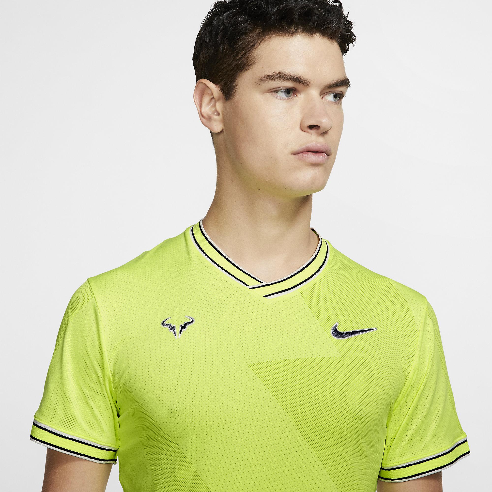 nikecourt aeroreact rafa