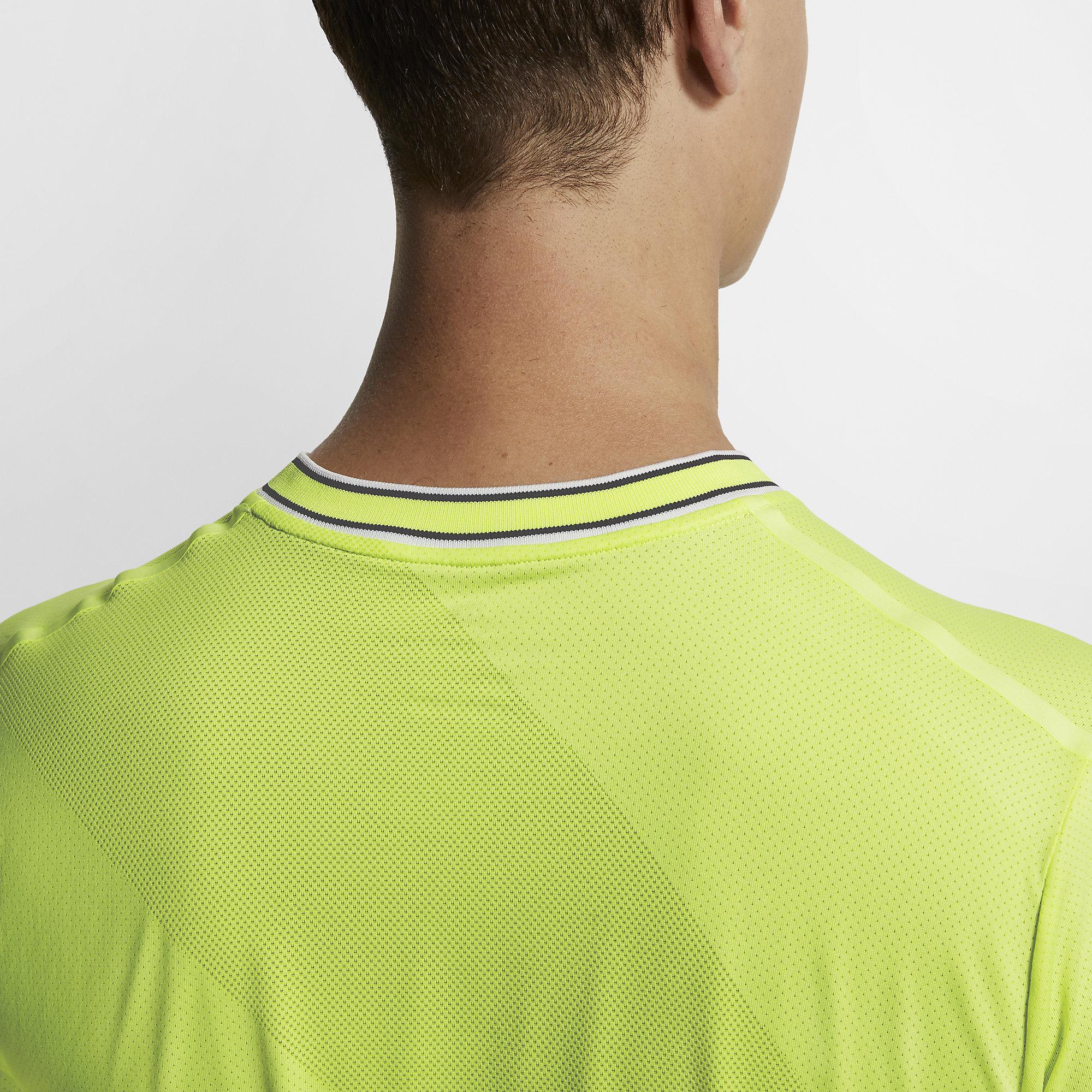 Nike Mens AeroReact Rafa Top - Volt Glow/Light Carbon - Tennisnuts.com