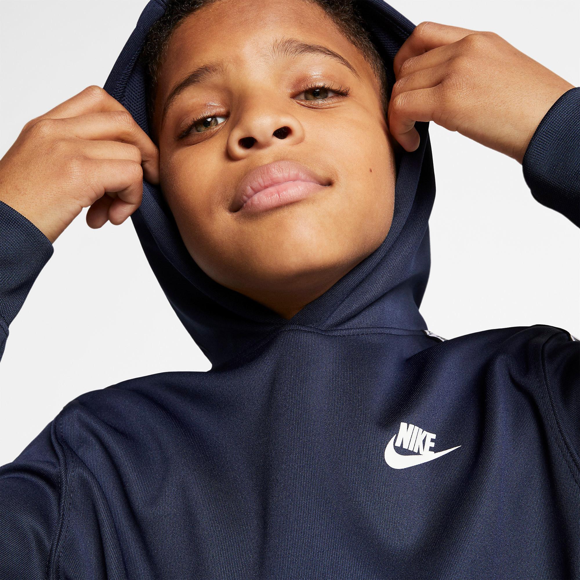 nike repeat sweater