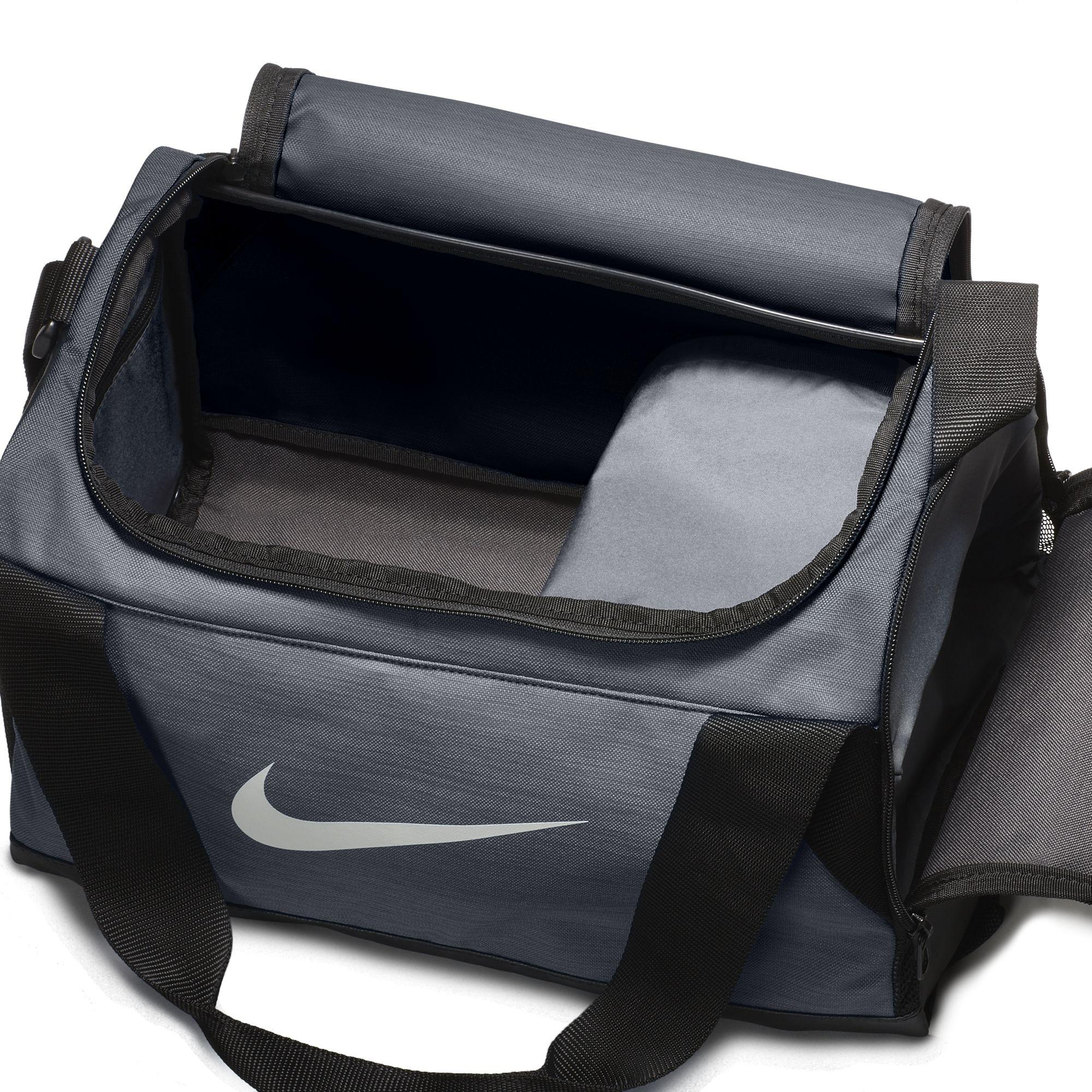 nike brasilia extra small