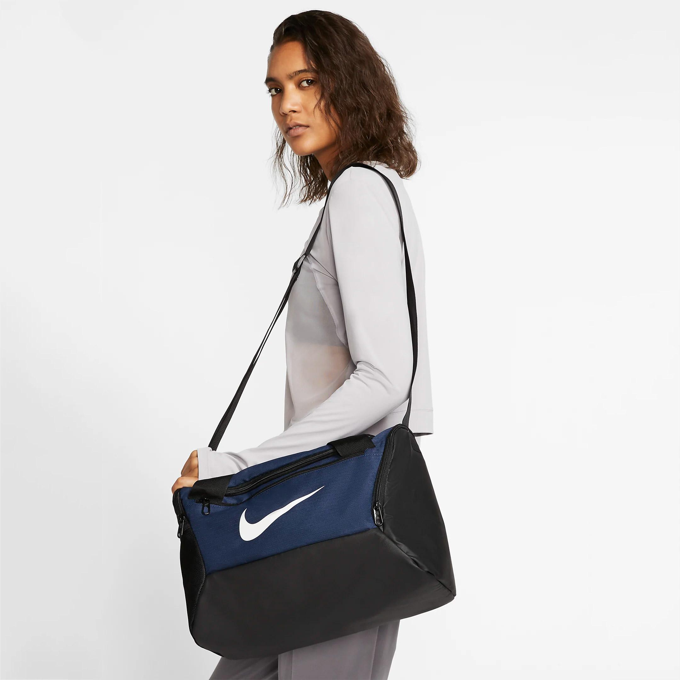 nike small duffel bag dimensions