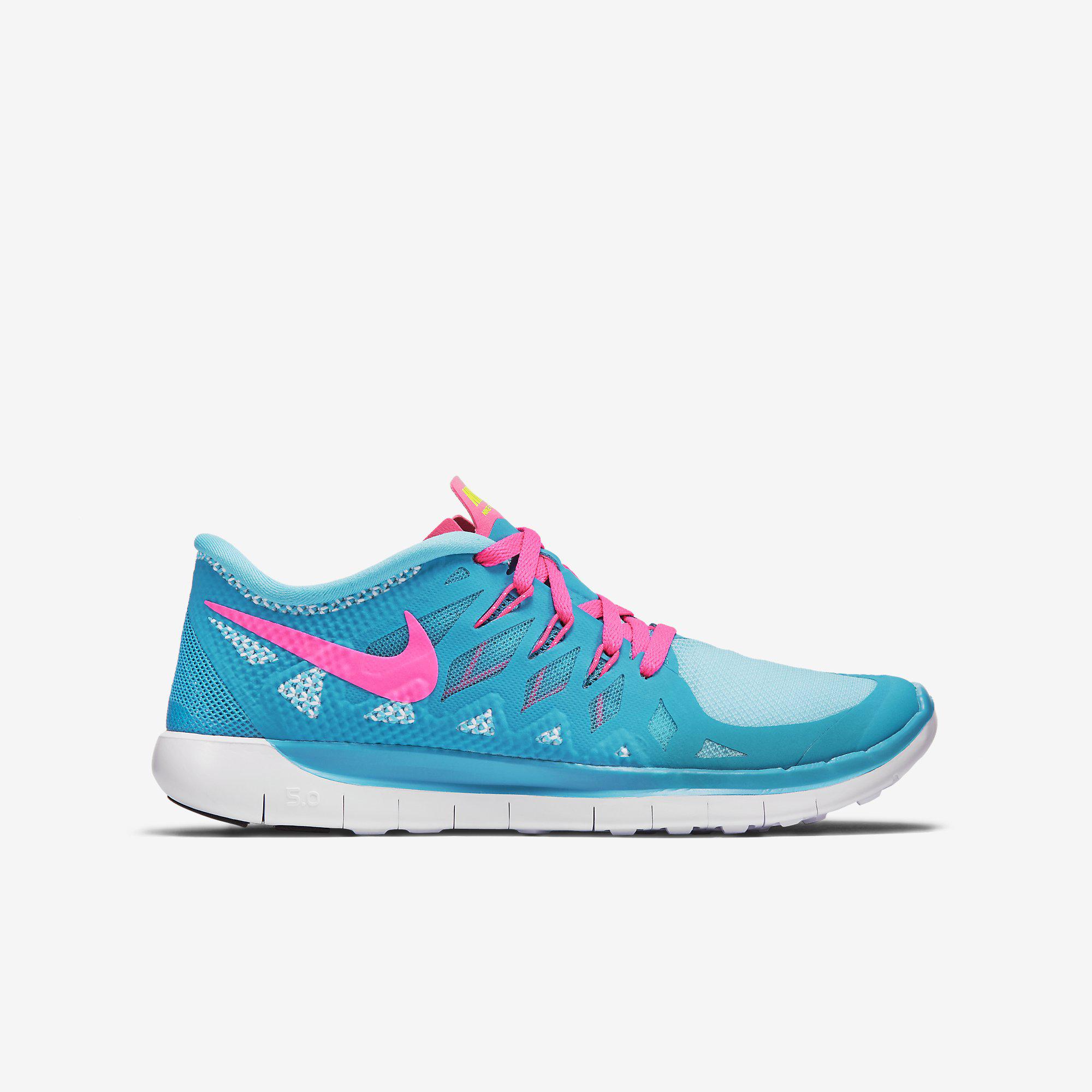 nike blue and pink running shoes