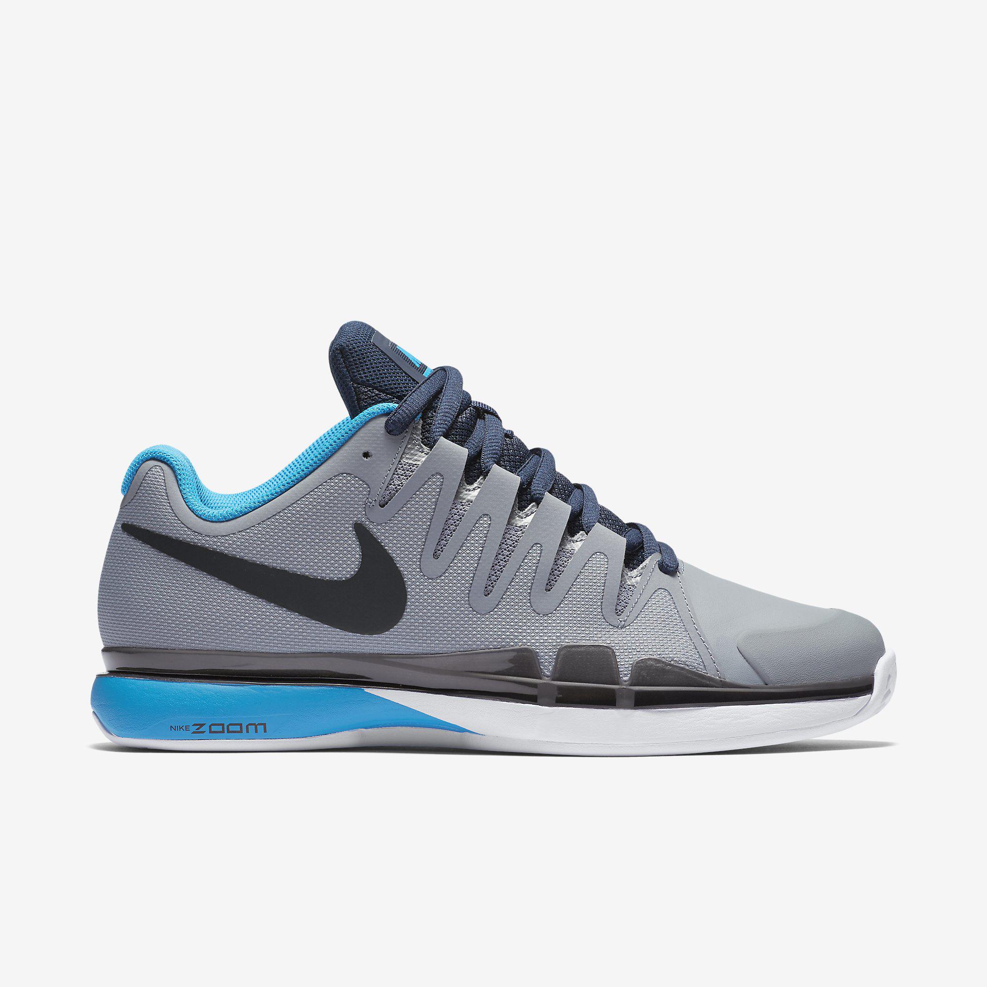 nike clay court tennis shoes