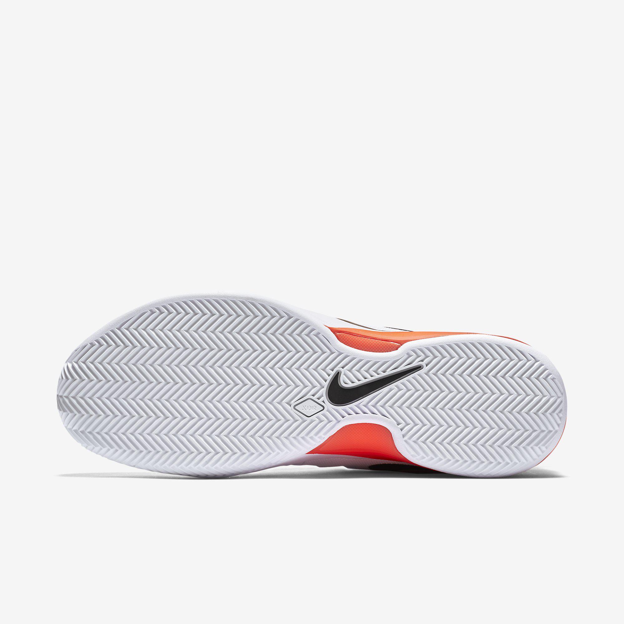 nike vapor 9.5 tour price