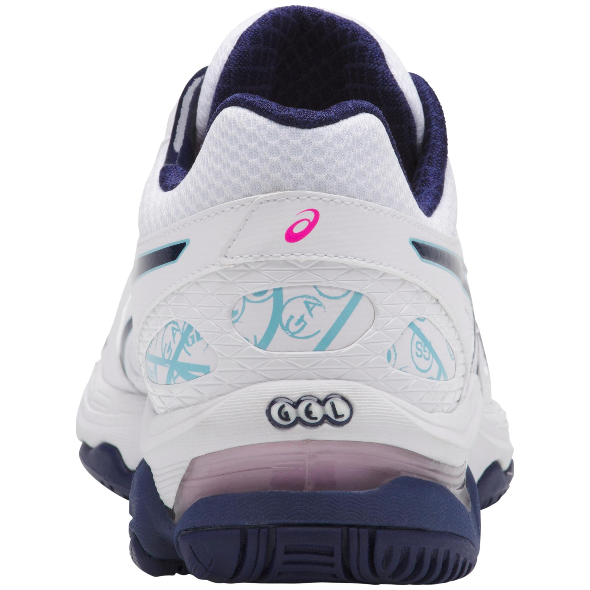 asics academy 7