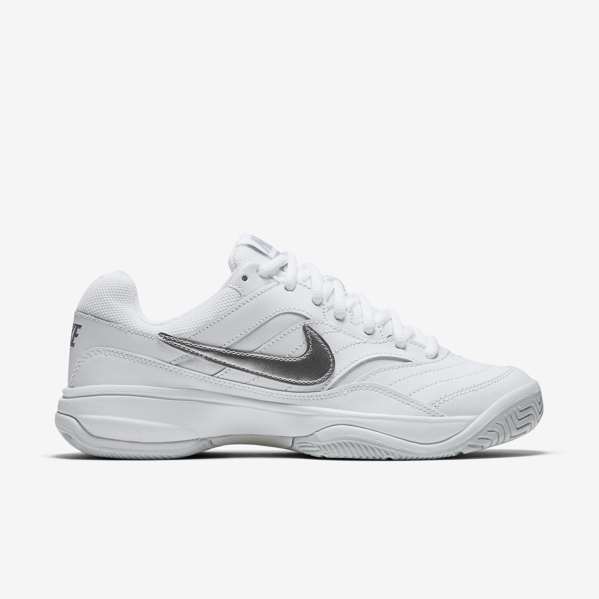 womens grey nike tennis shoes
