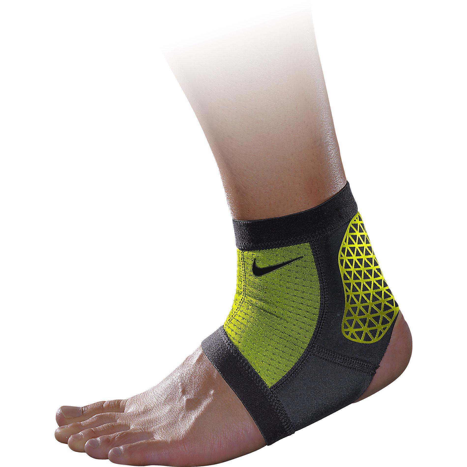 Nike Pro Combat Hyperstrong Ankle Ankle Sleeve Black/Volt