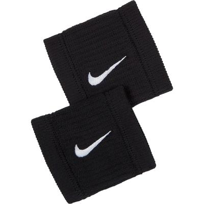 Nike Reveal Wristband - Black - main image